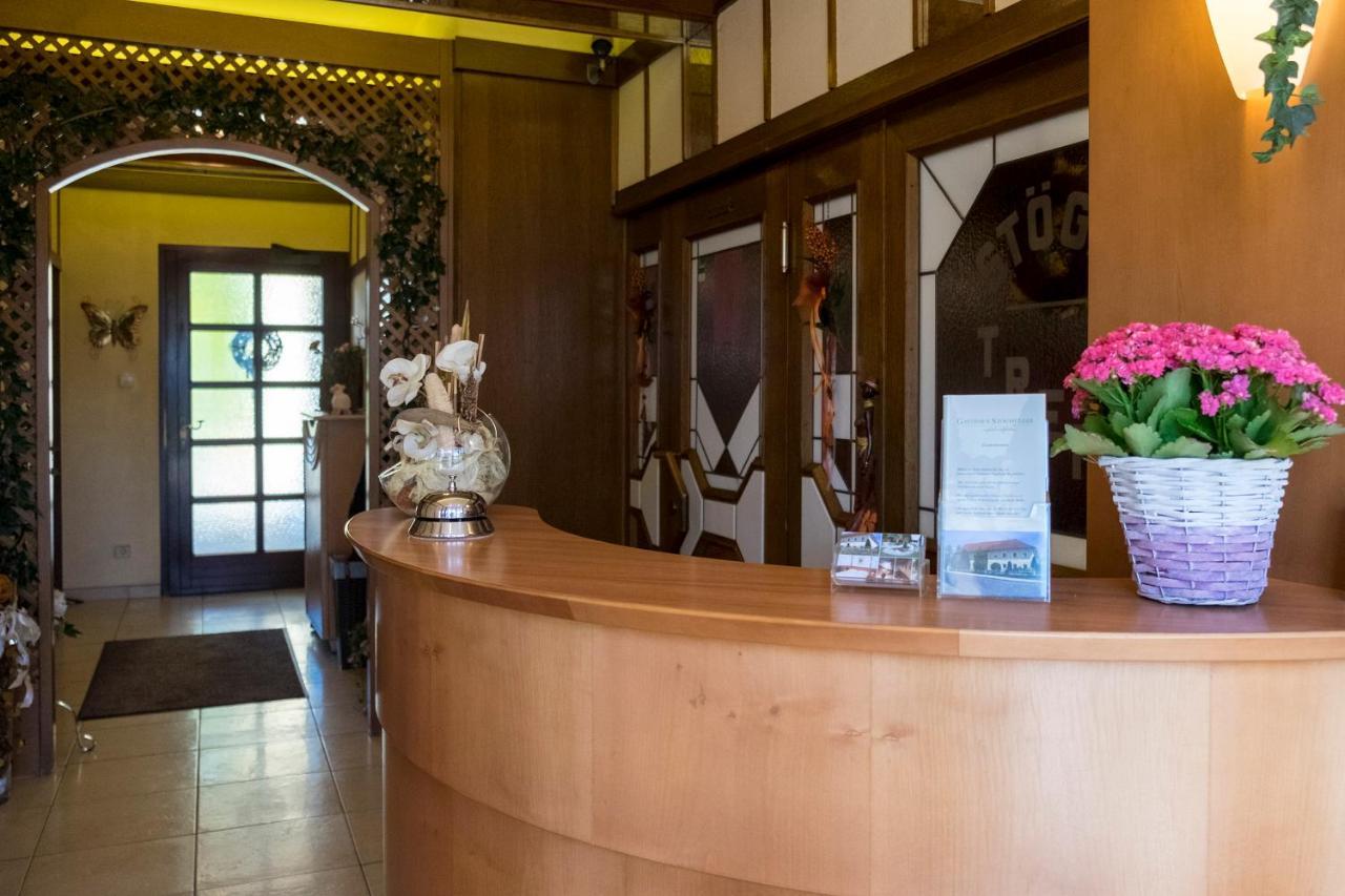 Gaestehaus Stoegmueller Asten エクステリア 写真