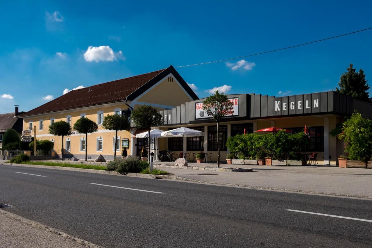 Gaestehaus Stoegmueller Asten エクステリア 写真